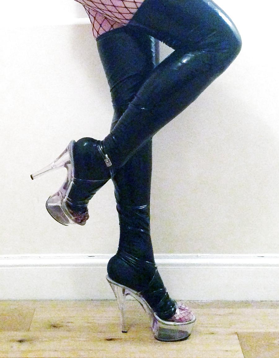 8P Locked in latex part 12