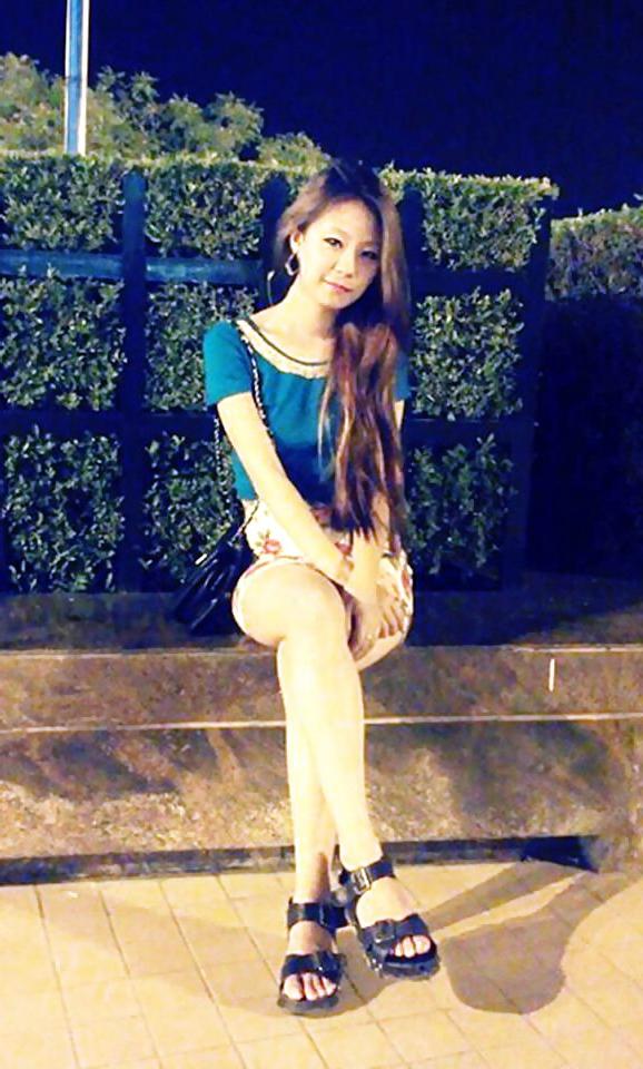 25P Beautiful Hot School and College Girls