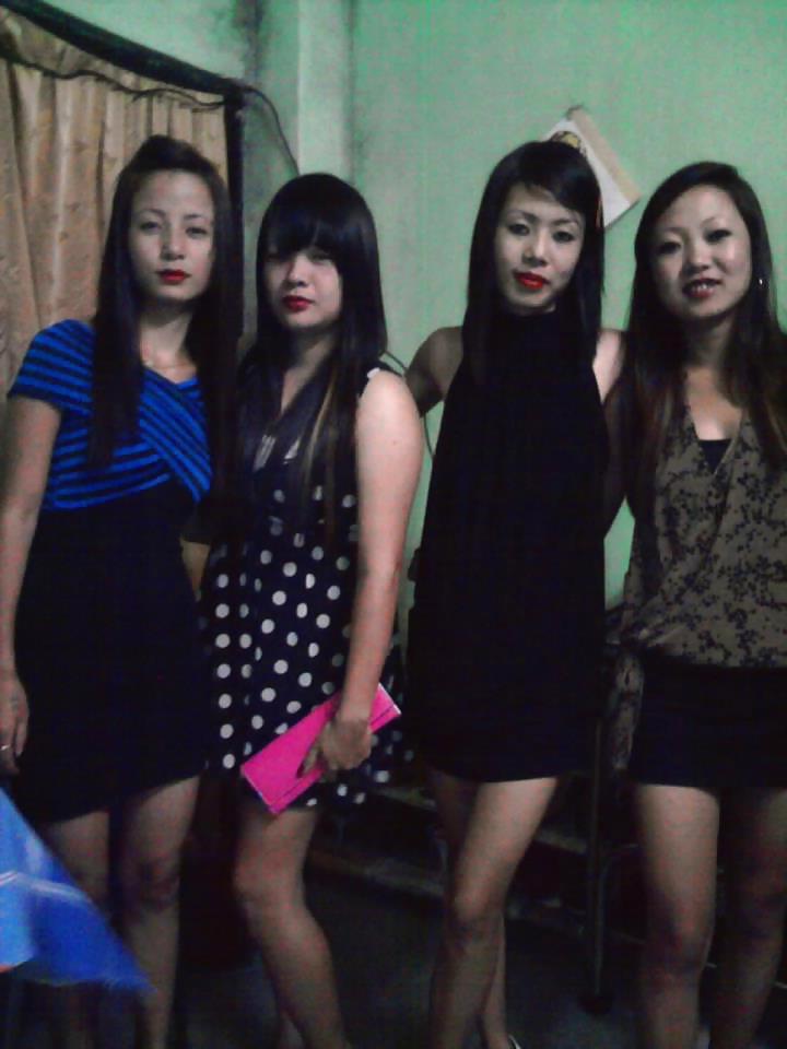 25P Beautiful Hot School and College Girls