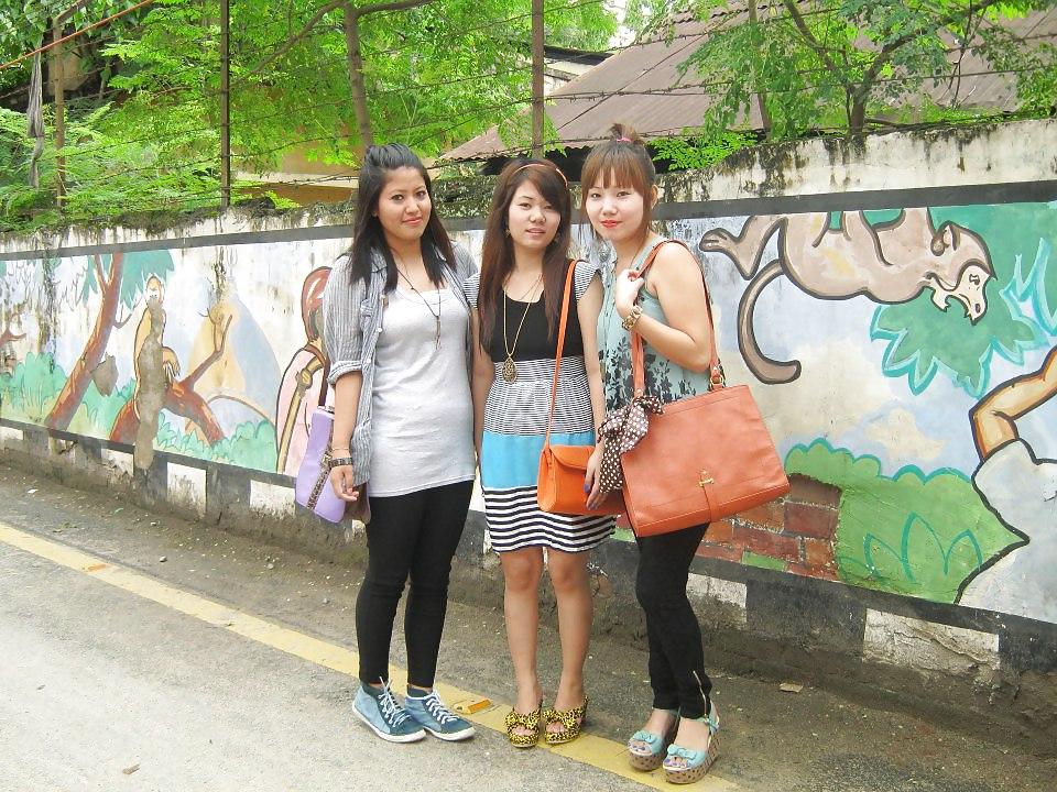 25P Beautiful Hot School and College Girls