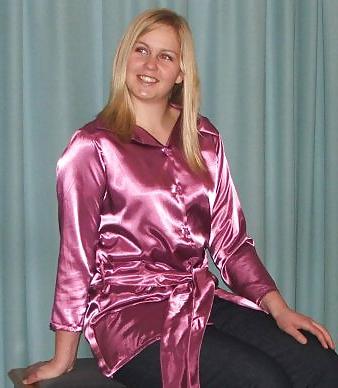 25P Sexy Satin Ladieswear