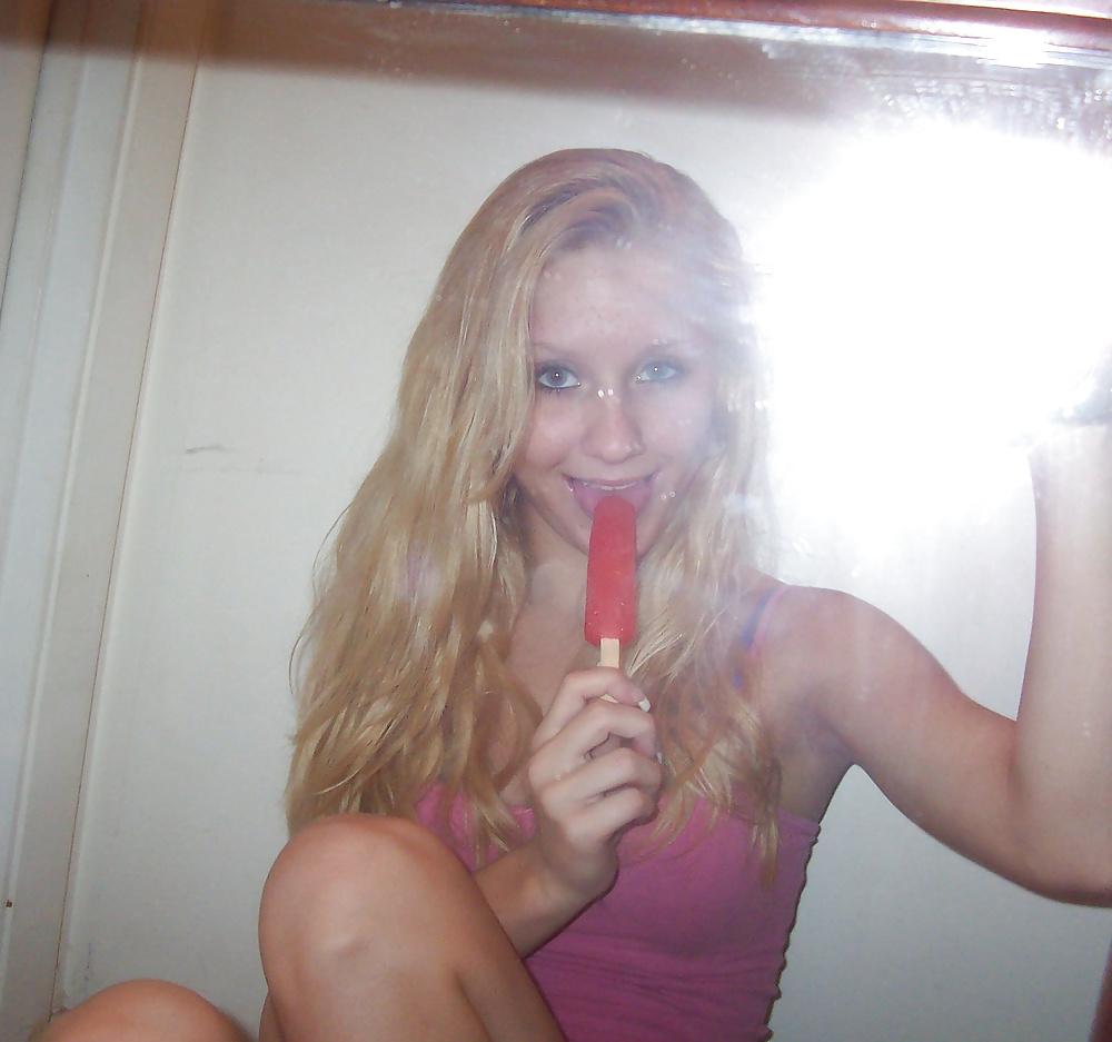 25P Cute teen blue eyes blonde