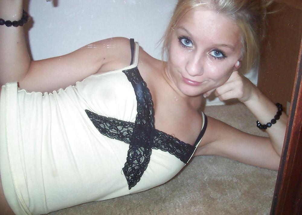 25P Cute teen blue eyes blonde