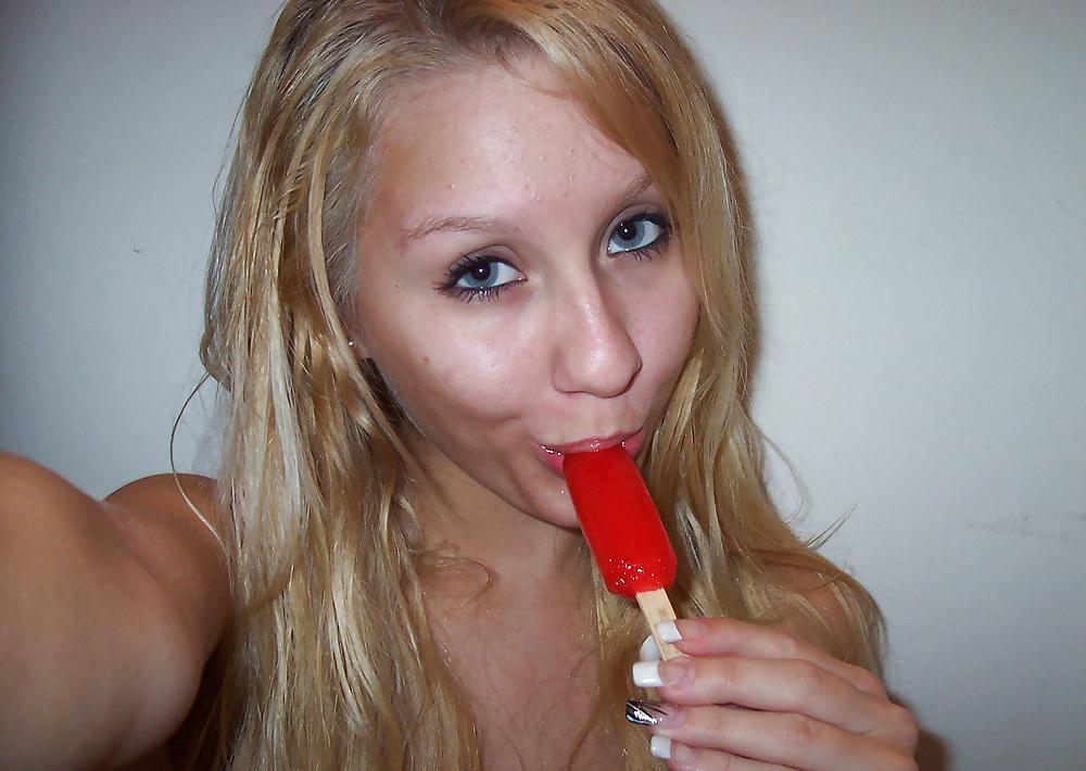 25P Cute teen blue eyes blonde
