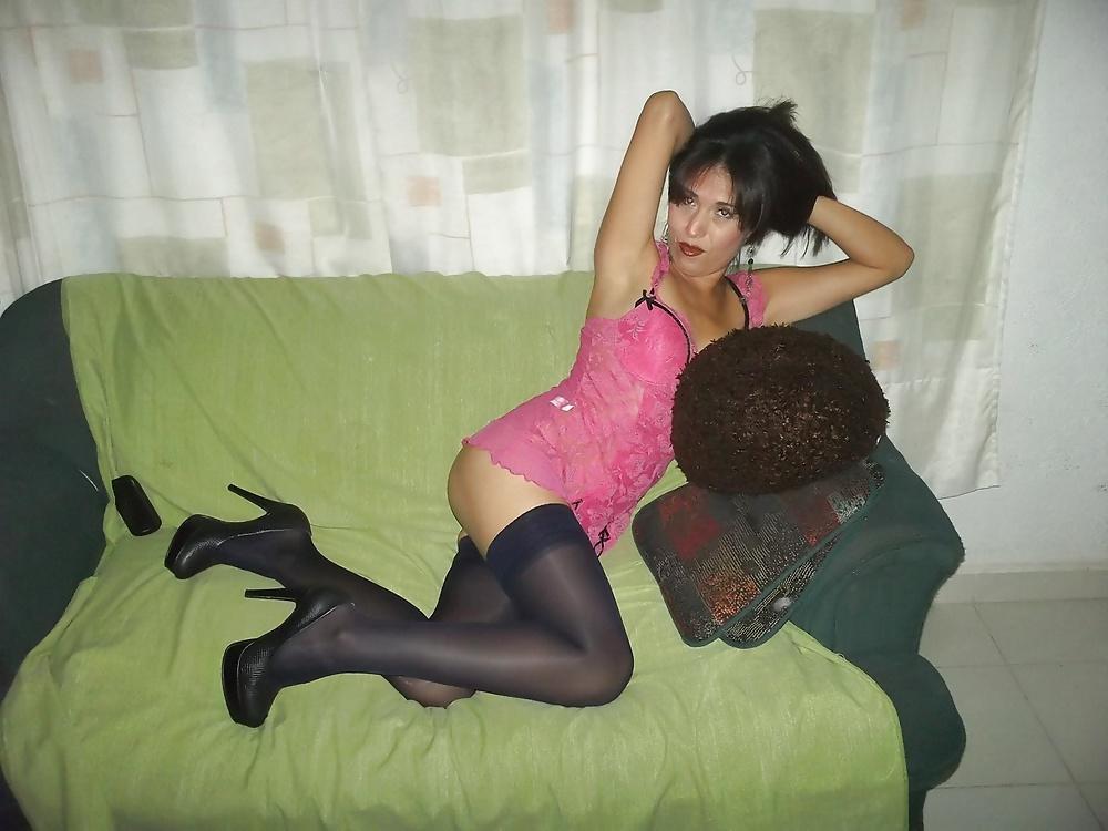 8P Sexy latina milf