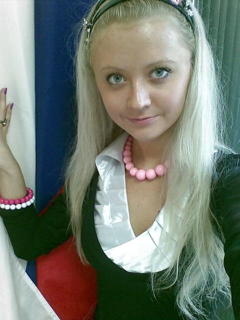 25P Teen teen blonde