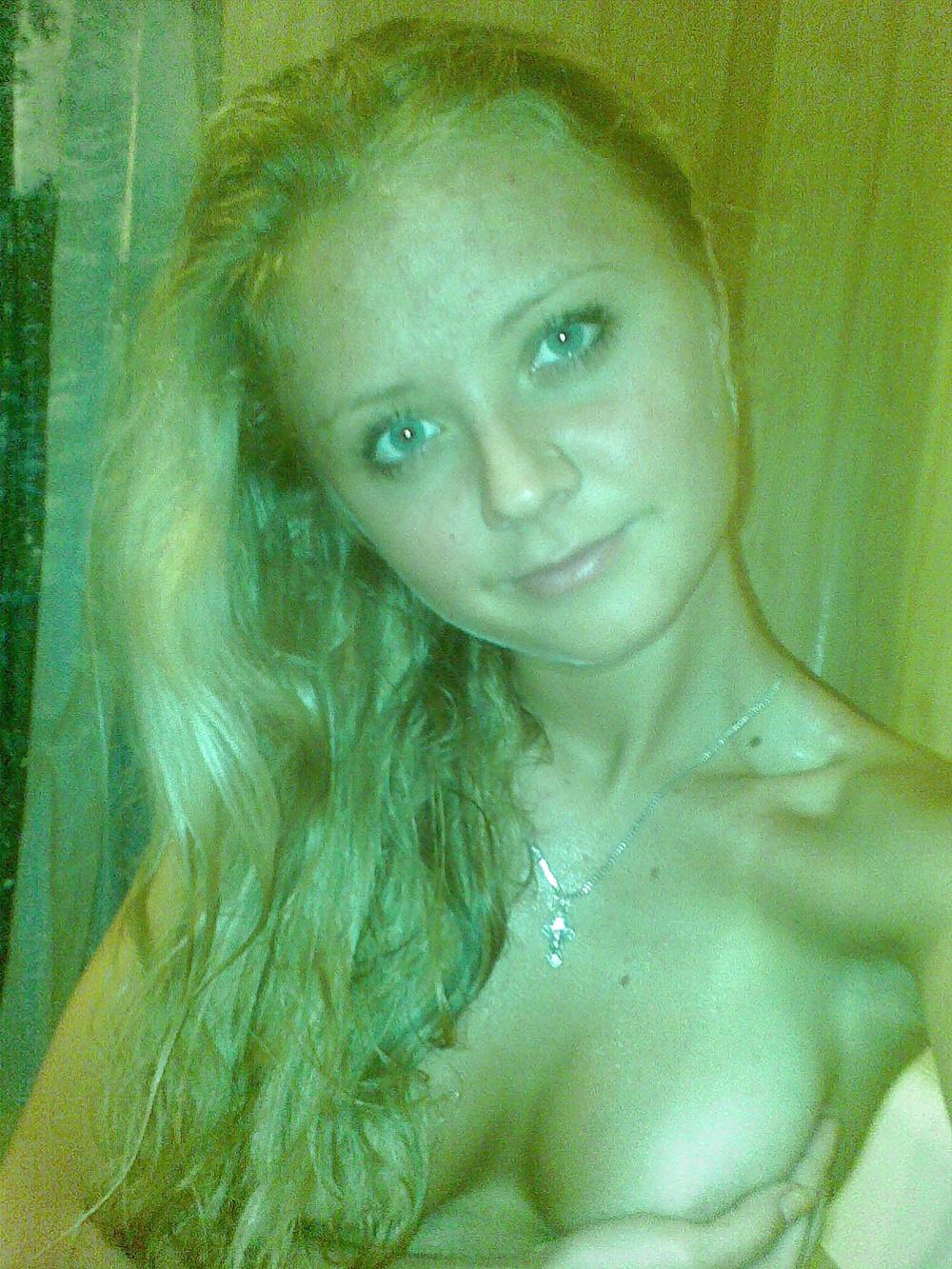 25P Teen teen blonde