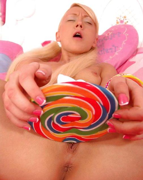 25P Sweet Kimmie - With a huge lollipop