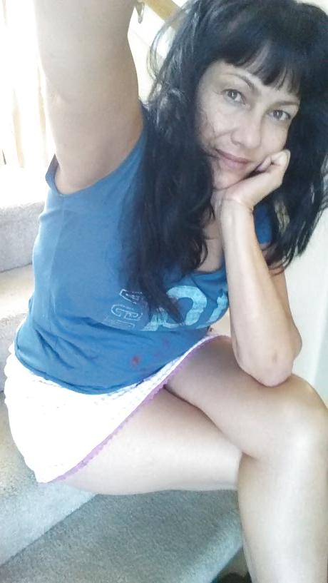 20P MILF-Latina