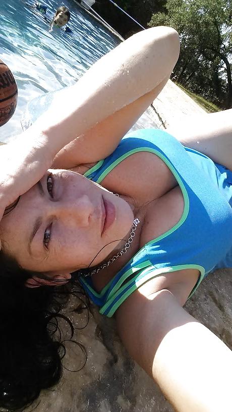 20P MILF-Latina