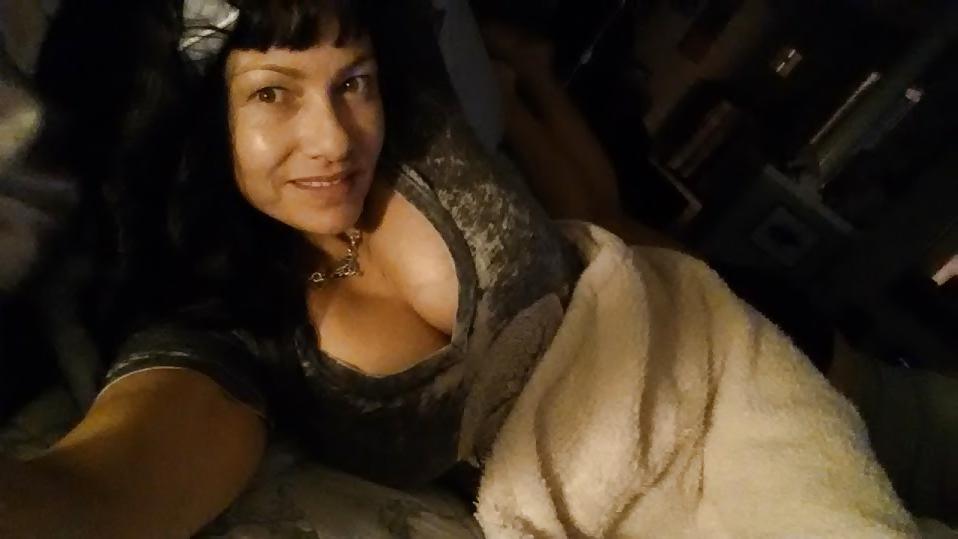 20P MILF-Latina