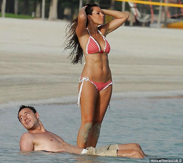 8P John Terry's wife in bikini