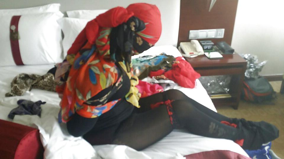 11P Sexy satin