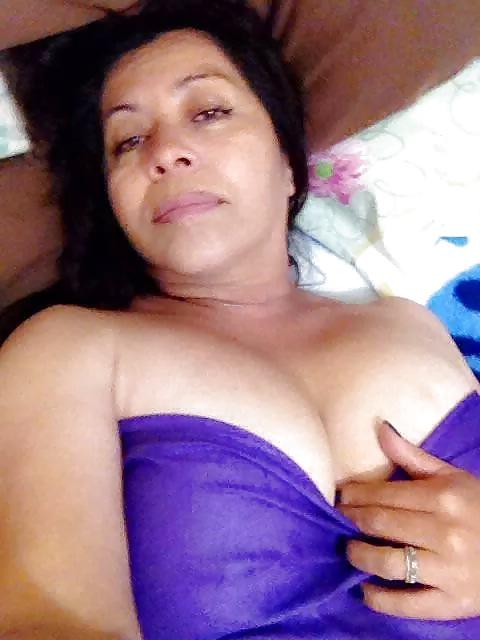 25P Mature Latina wants me to fuck!!!
