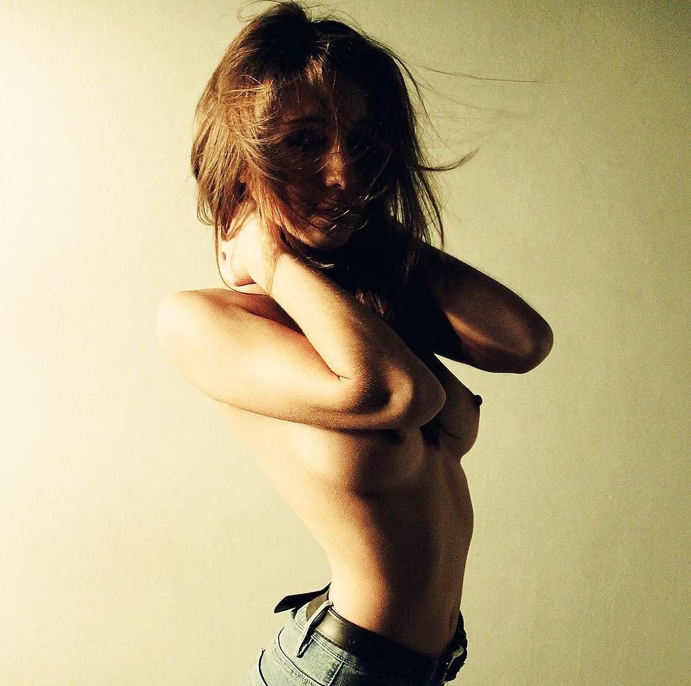 6P Varya, Russian Teen Girl Selfshots (18+)