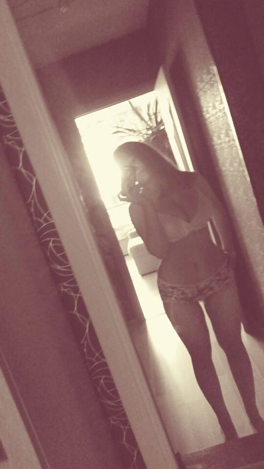 24P Dasha, Russian Teen Girl Selfshots (18+)