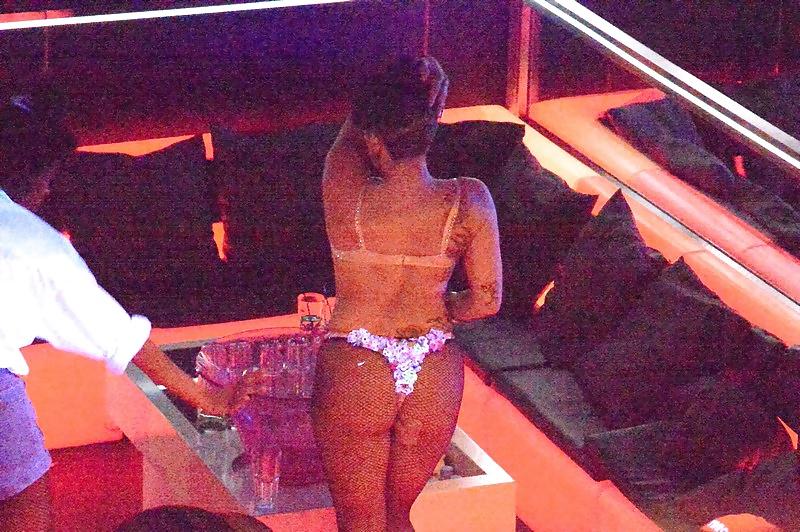 10P Lady Gaga Dancing At A Club In A Thong