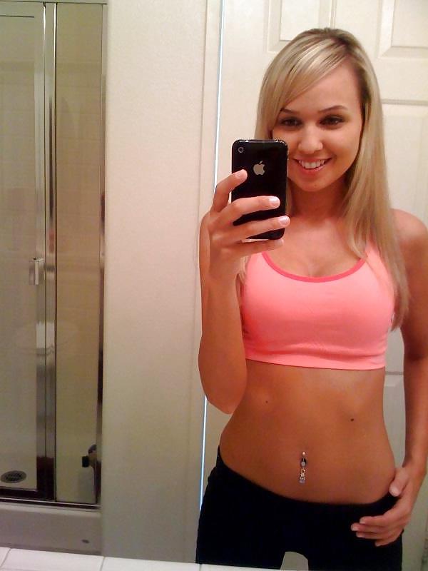 8P Hot Amateur Blond Teen