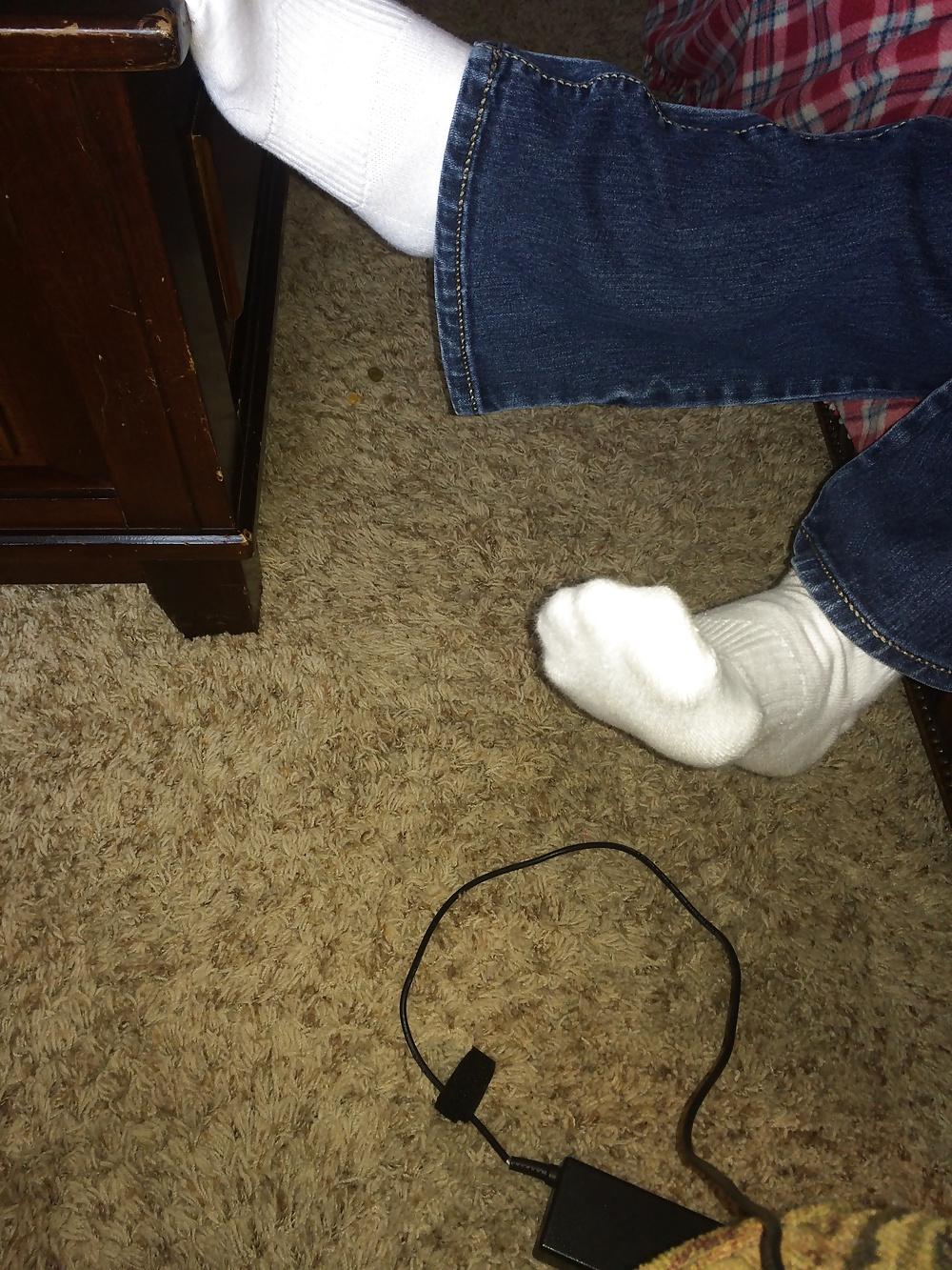 4P Wife in socks