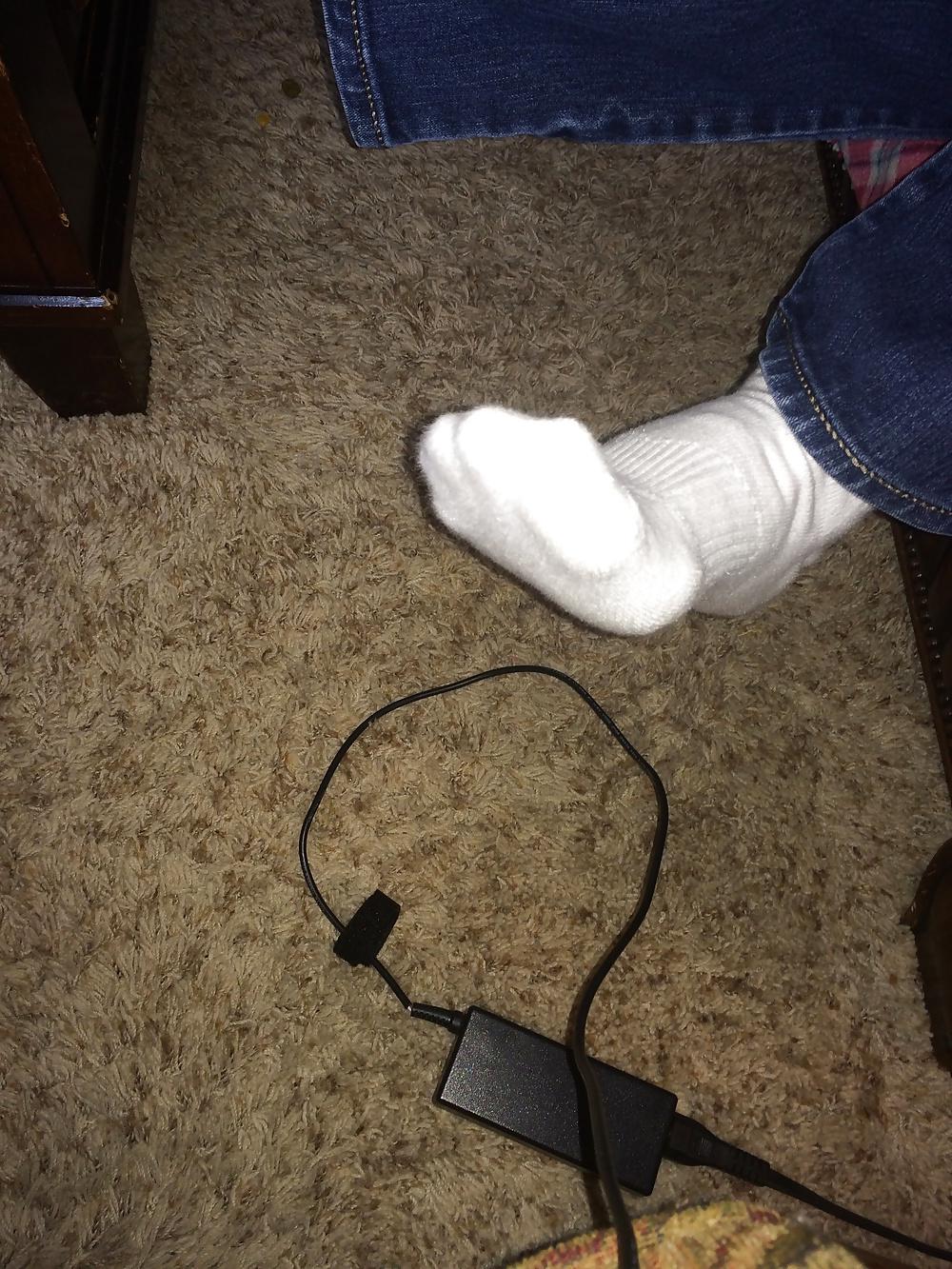 4P Wife in socks