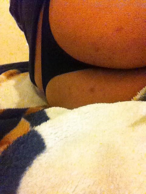 25P Anika 19yr old