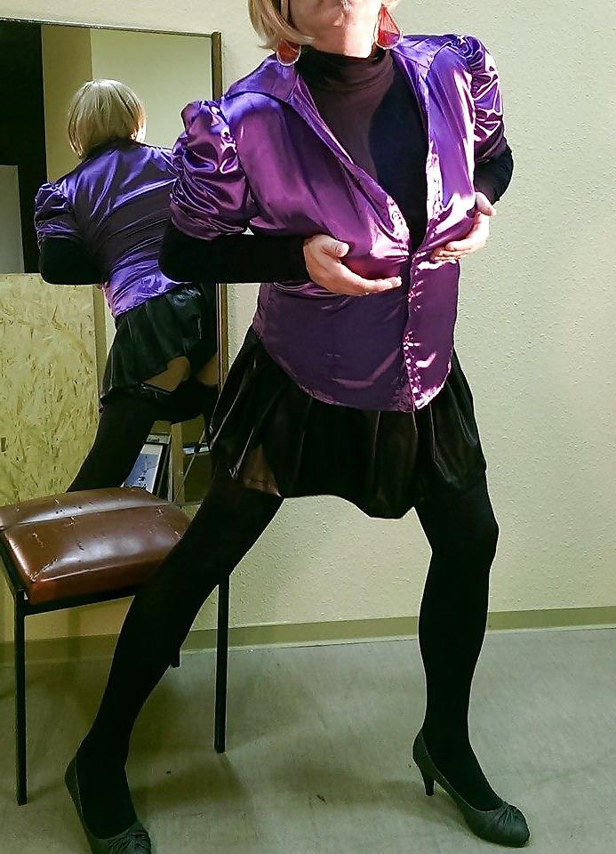 9P JoHanna - satin bitch 1