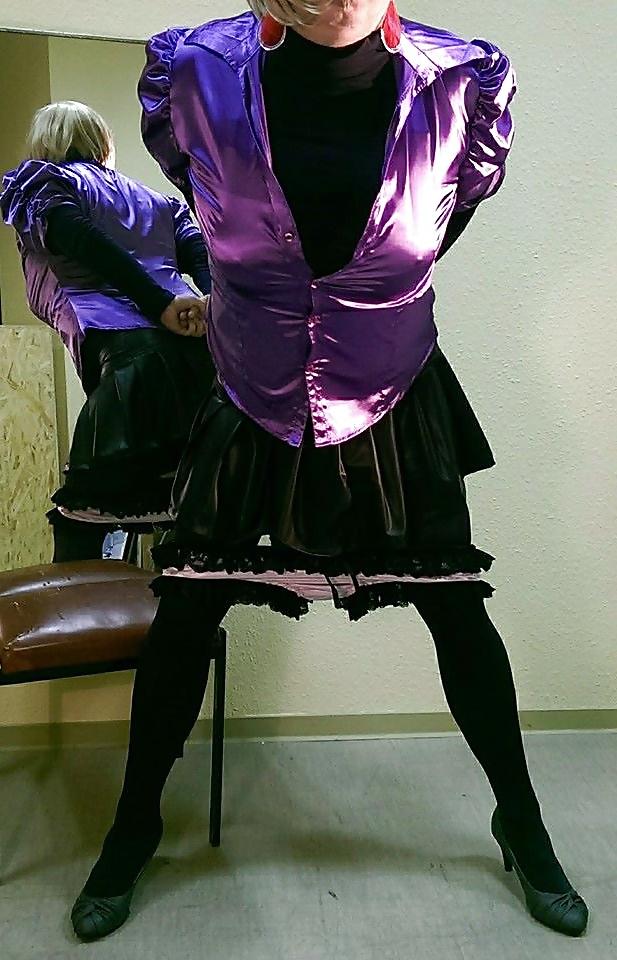 9P JoHanna - satin bitch 1