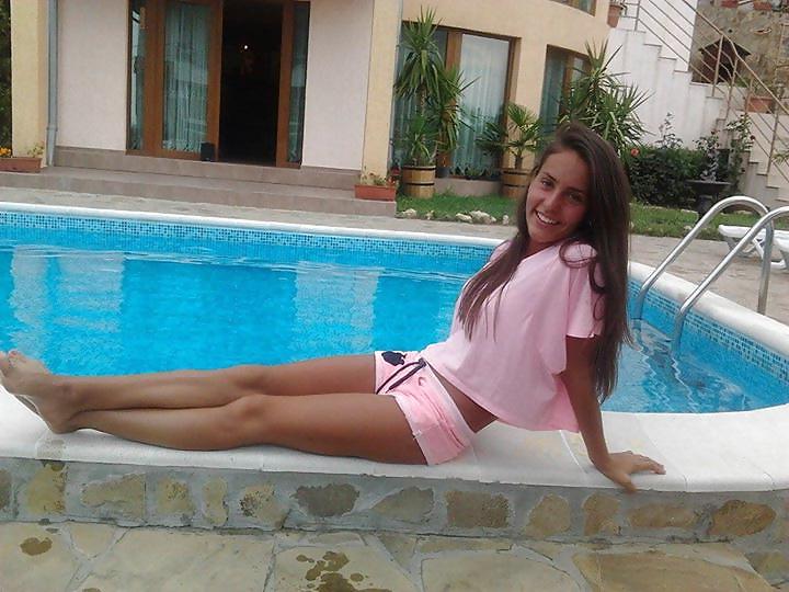 25P Cute Sexy Bulgarian Girl Mimi