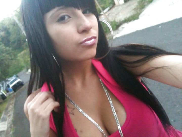 25P Sexy Latina MILF With Tattoos 