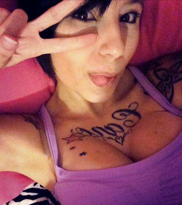 25P Sexy Latina MILF With Tattoos 