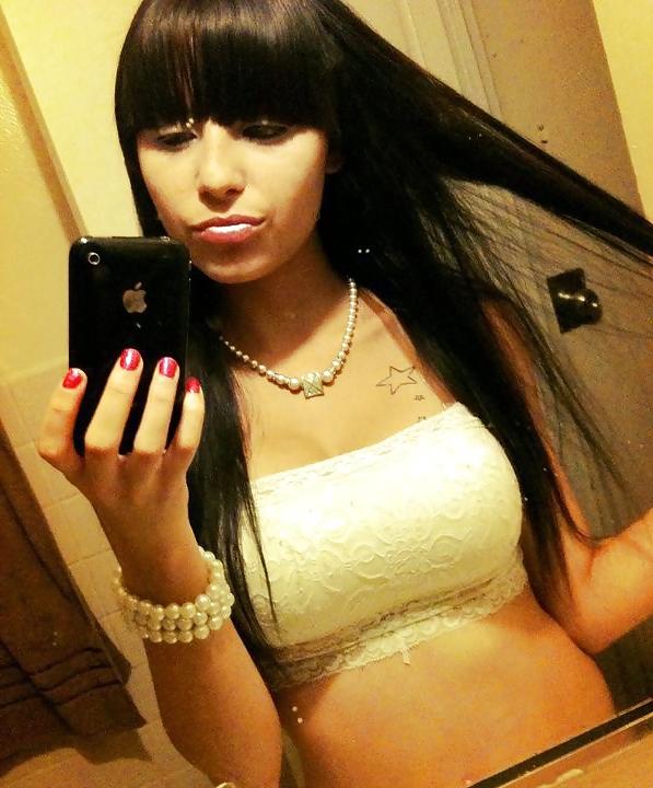 25P Sexy Latina MILF With Tattoos 