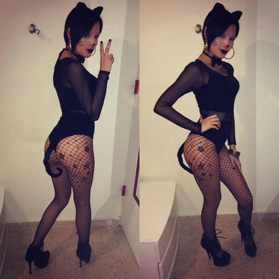 25P Sexy Latina MILF With Tattoos 