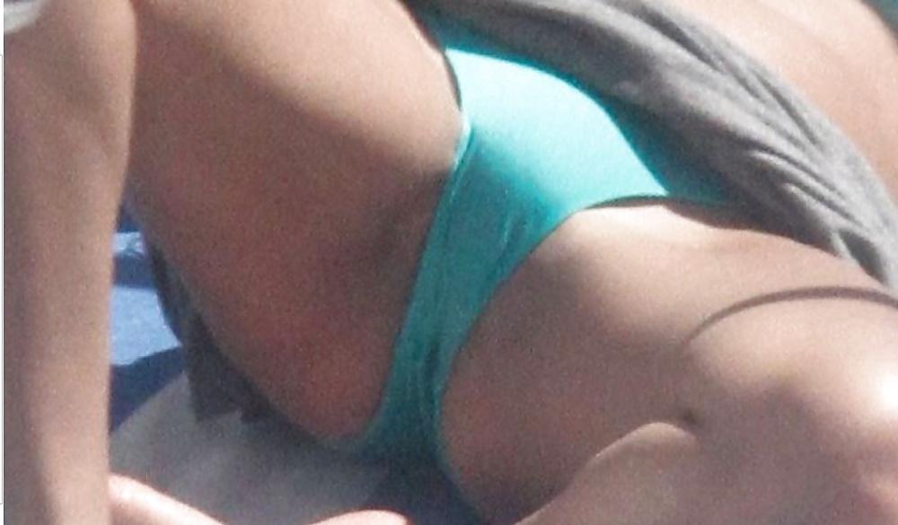 25P Selena Gomez - Hot Bikini Pics of a Latin Teen Slut