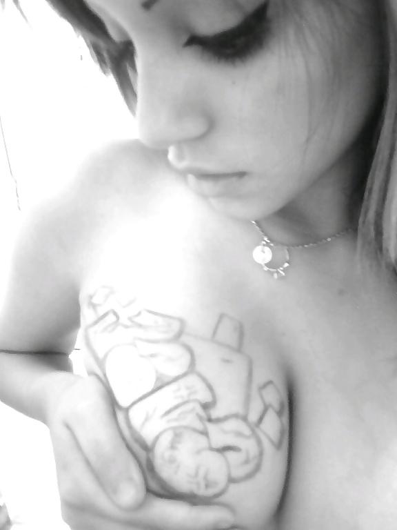 25P Latina Teen with big tits takes private nudes