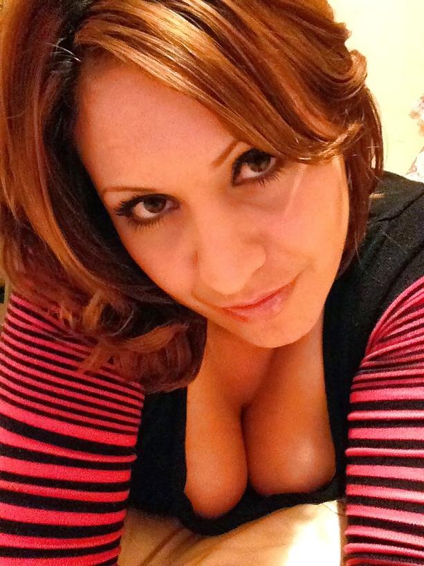 13P Sexy latina milf