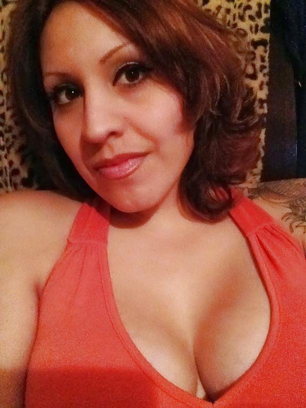 13P Sexy latina milf