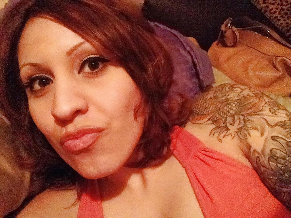 13P Sexy latina milf