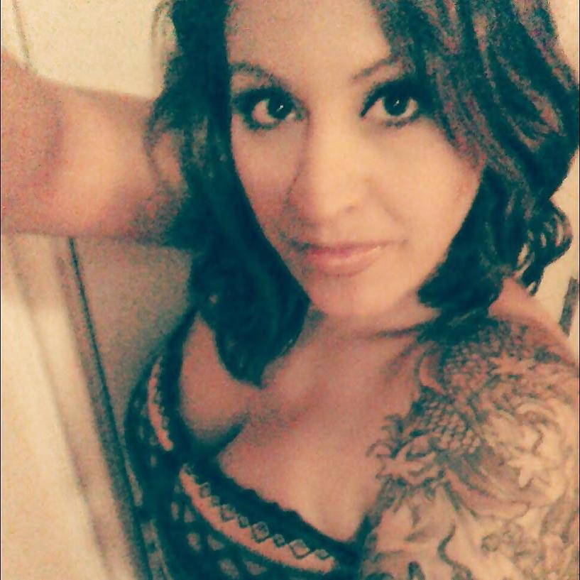 13P Sexy latina milf