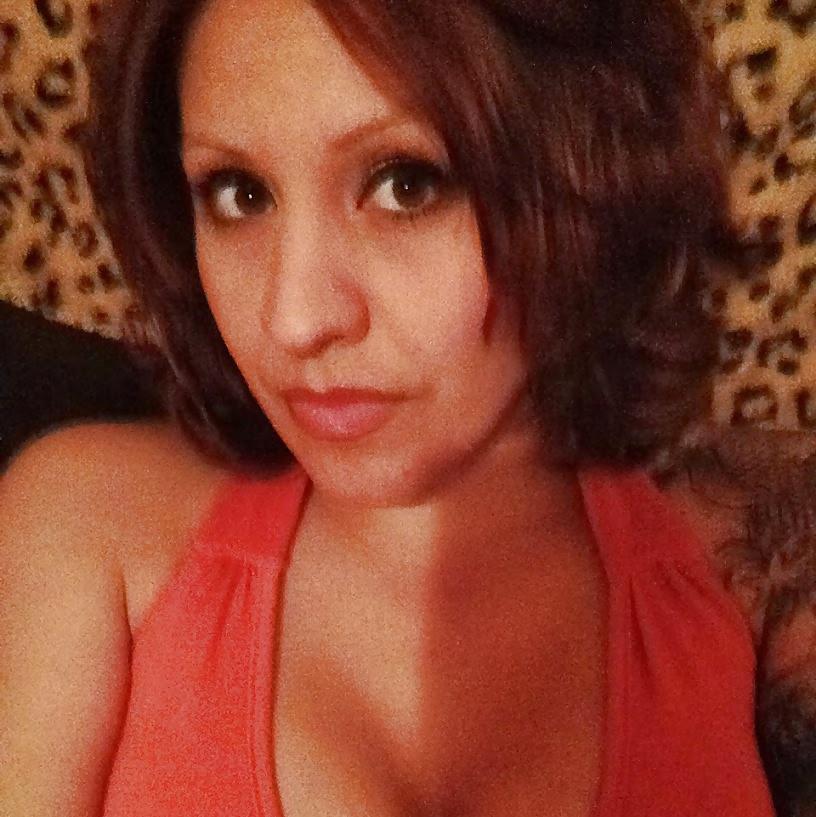 13P Sexy latina milf
