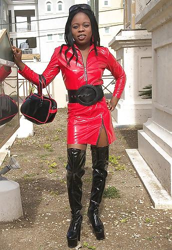 25P Here again lovly new latex,,leather ,pvc  upload helle