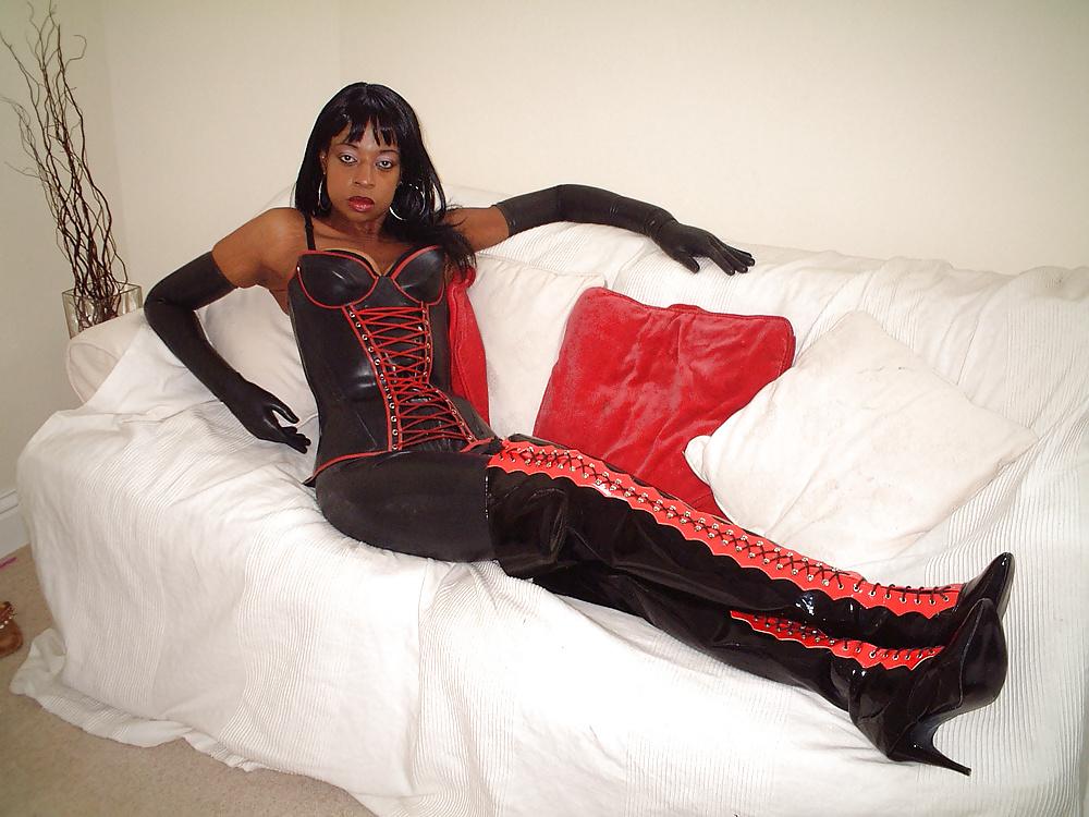 25P Here again lovly new latex,,leather ,pvc  upload helle
