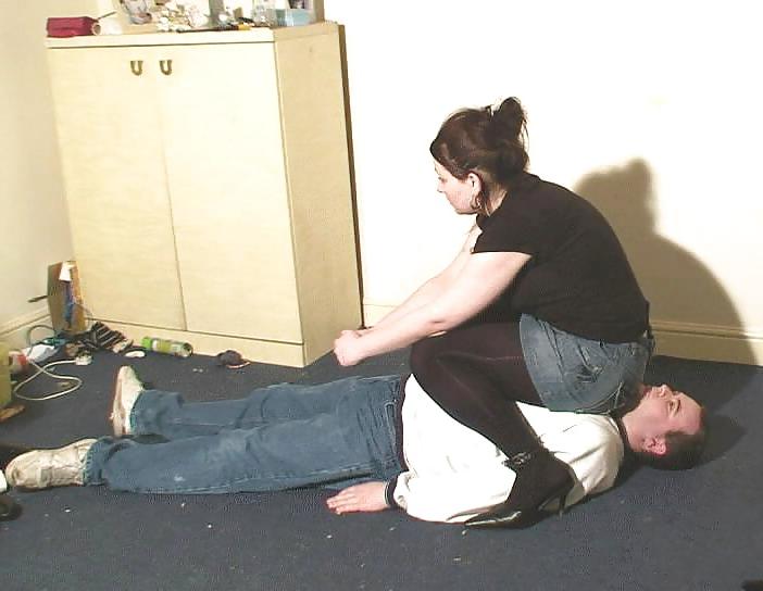 25P Ass and fart sniffing femdom