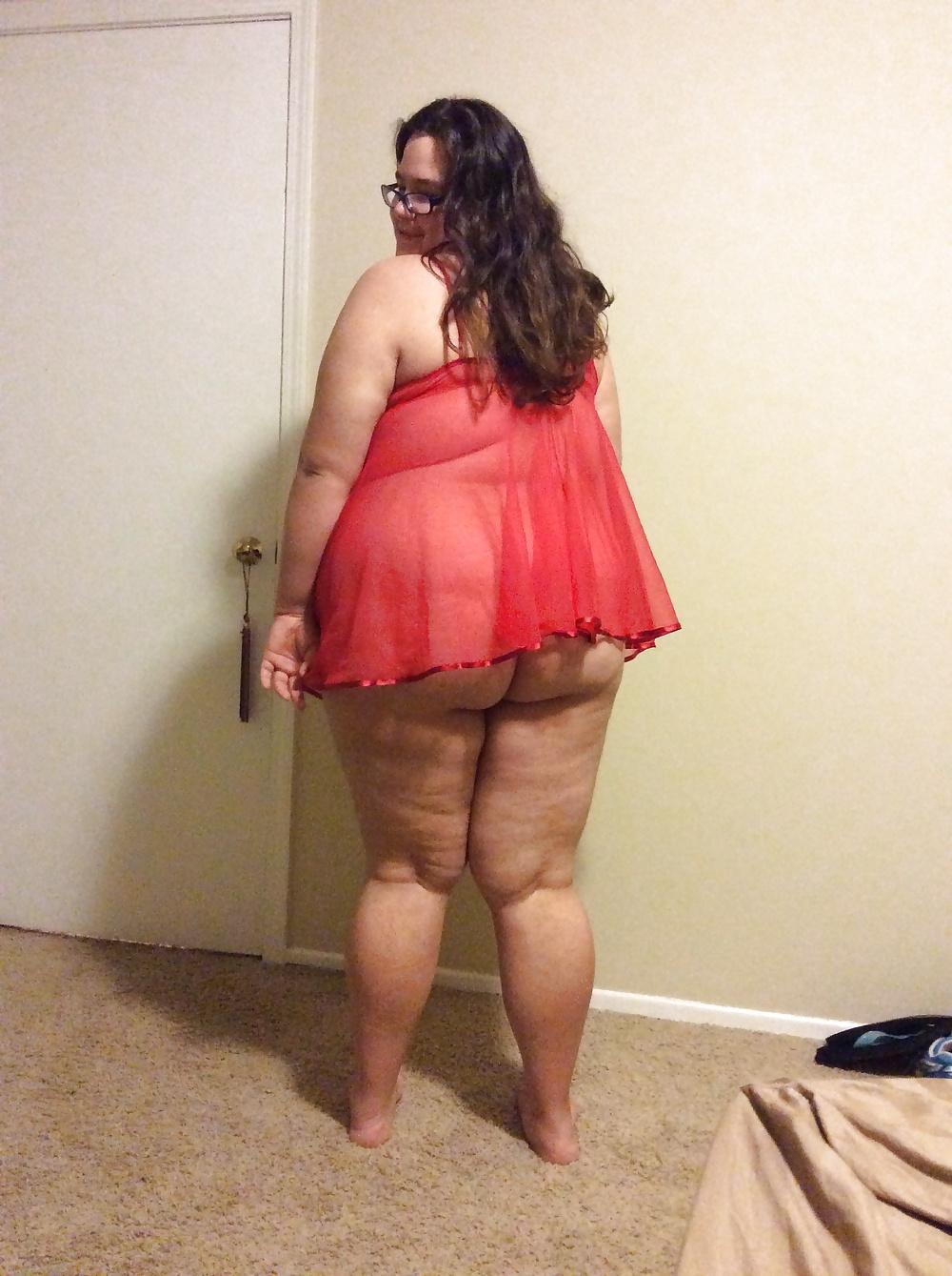 13P Sexy Wife in Lingerie 