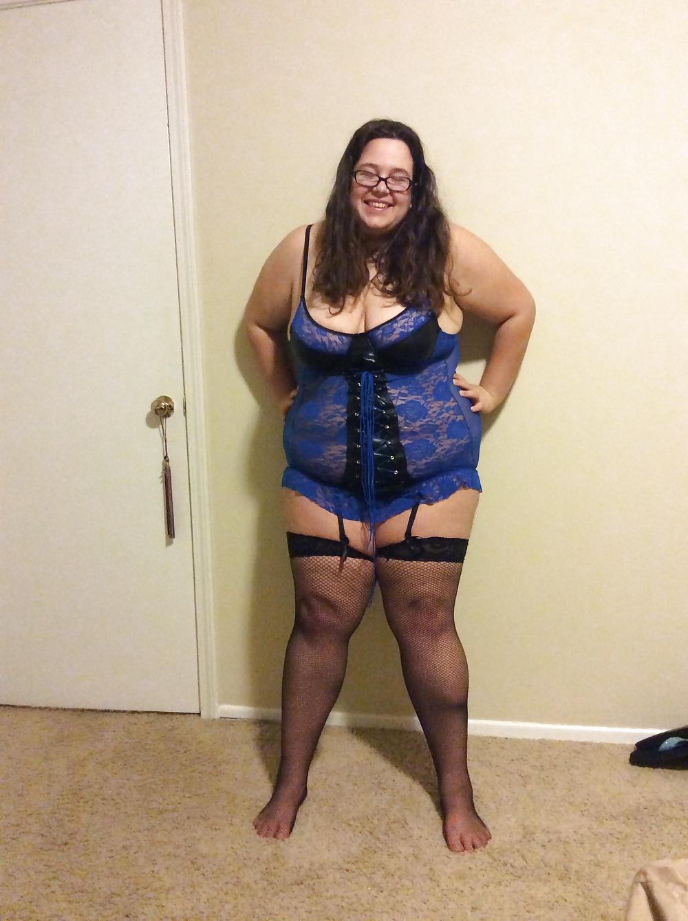 13P Sexy Wife in Lingerie 