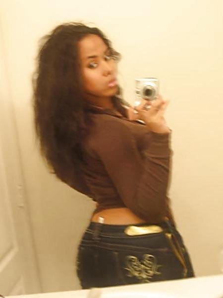 20P Mega Latina Ass Gallery #4