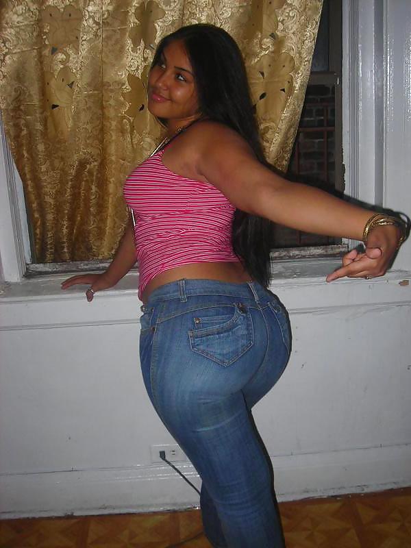 20P Mega Latina Ass Gallery #4
