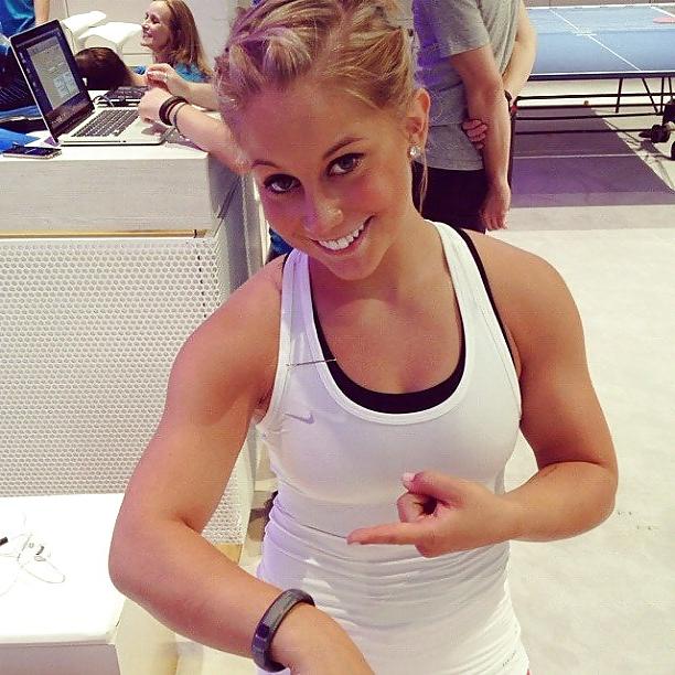 25P Shawn Johnson - Lil Gymnast Hottie