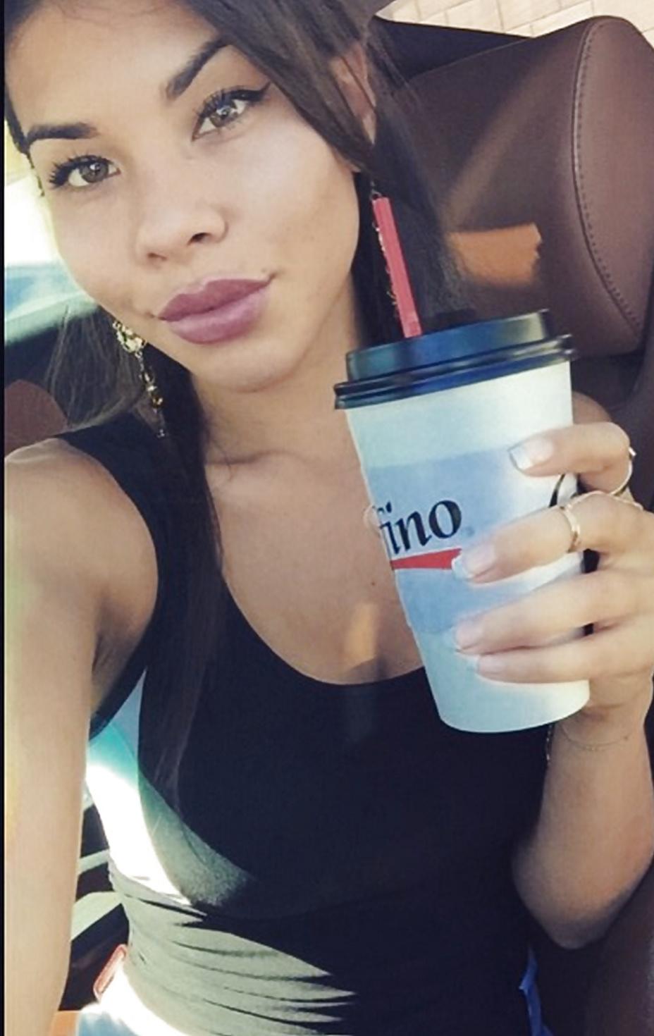 25P HOW WOULD YOU FUCK THIS LATINA TEEN