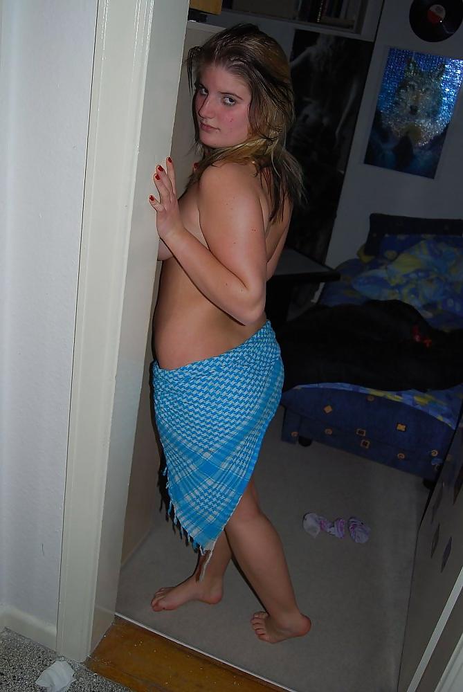 25P Samara Chubby Teen Wank Slut
