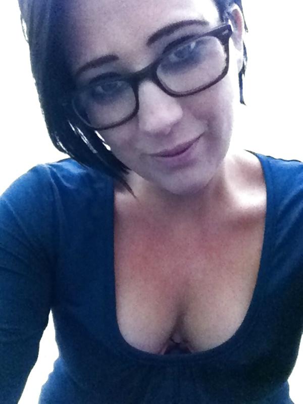 15P Slutty Ankie Exposed